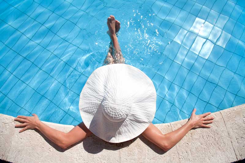 Aller à la piscine avec ses règles : plaisir ou contrainte ?